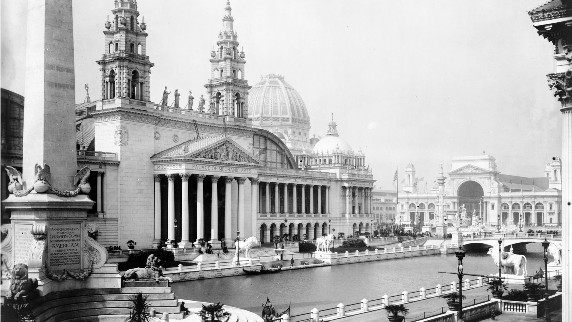 Archival photograph of Chicago in 1893